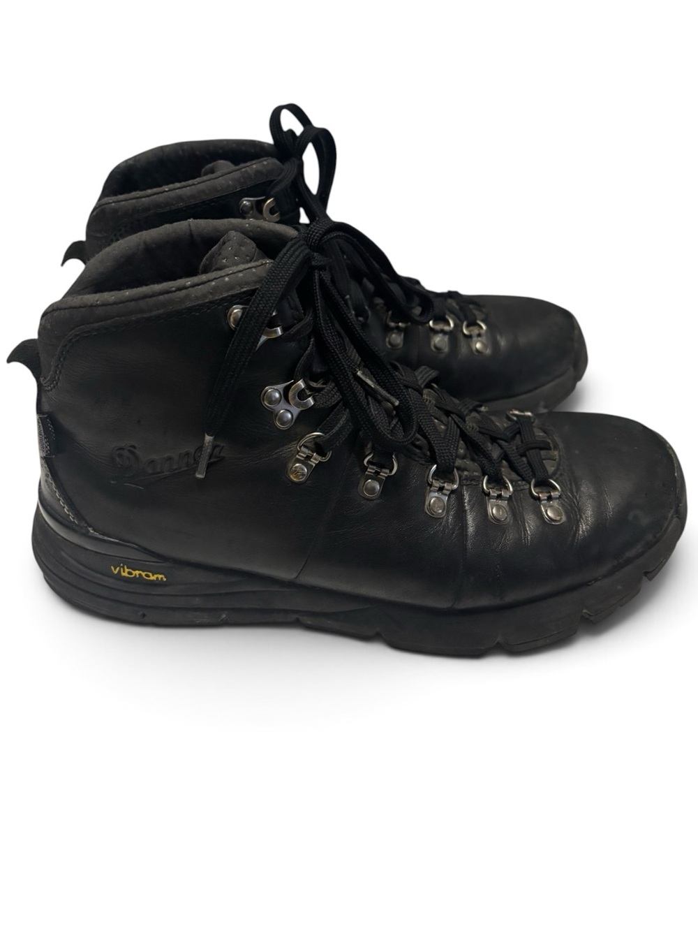 Danner Mountain 600 - Size 8 - Picture 2 of 8